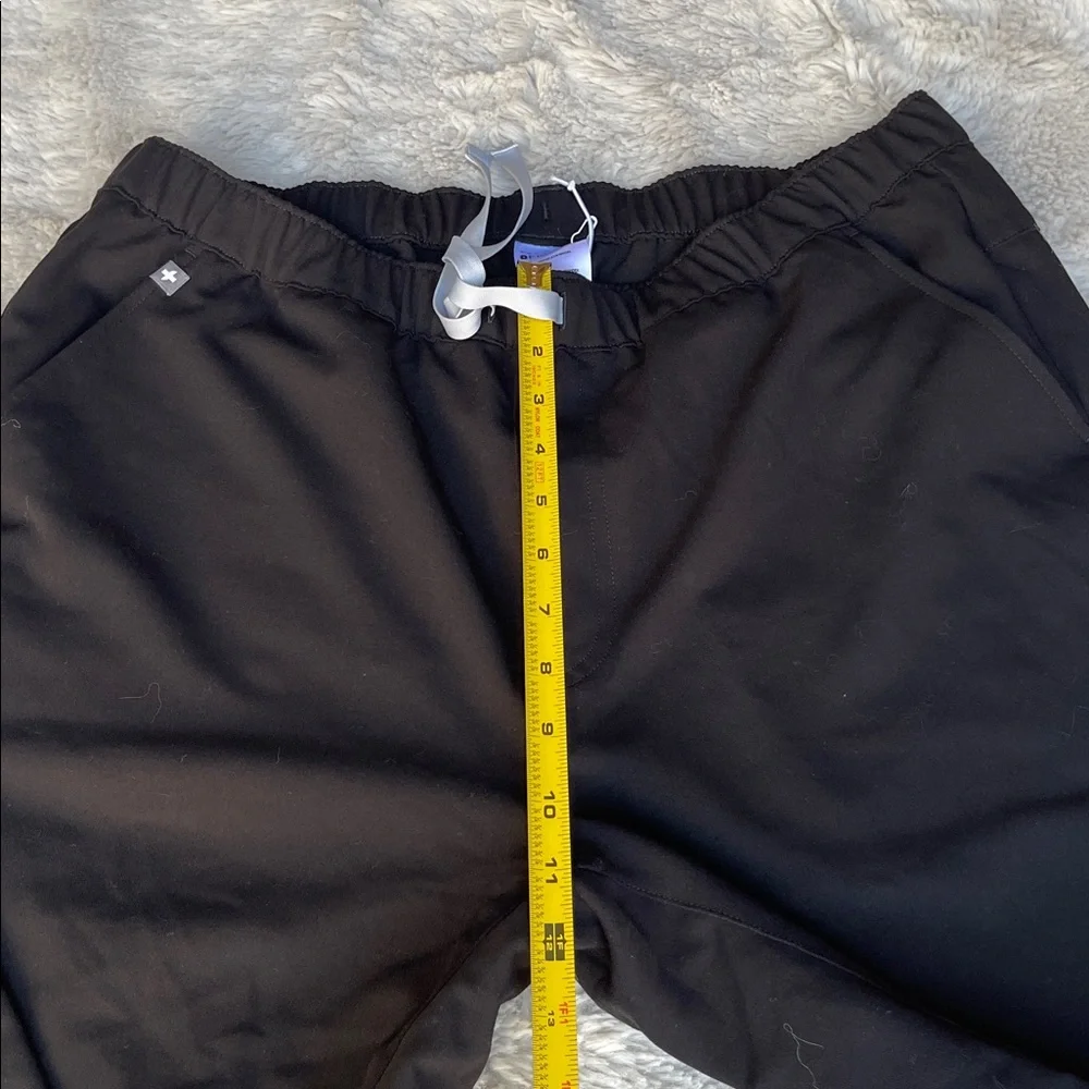 Figs Tansen Men's Jogger Scrub Pants in dark harbor size L short